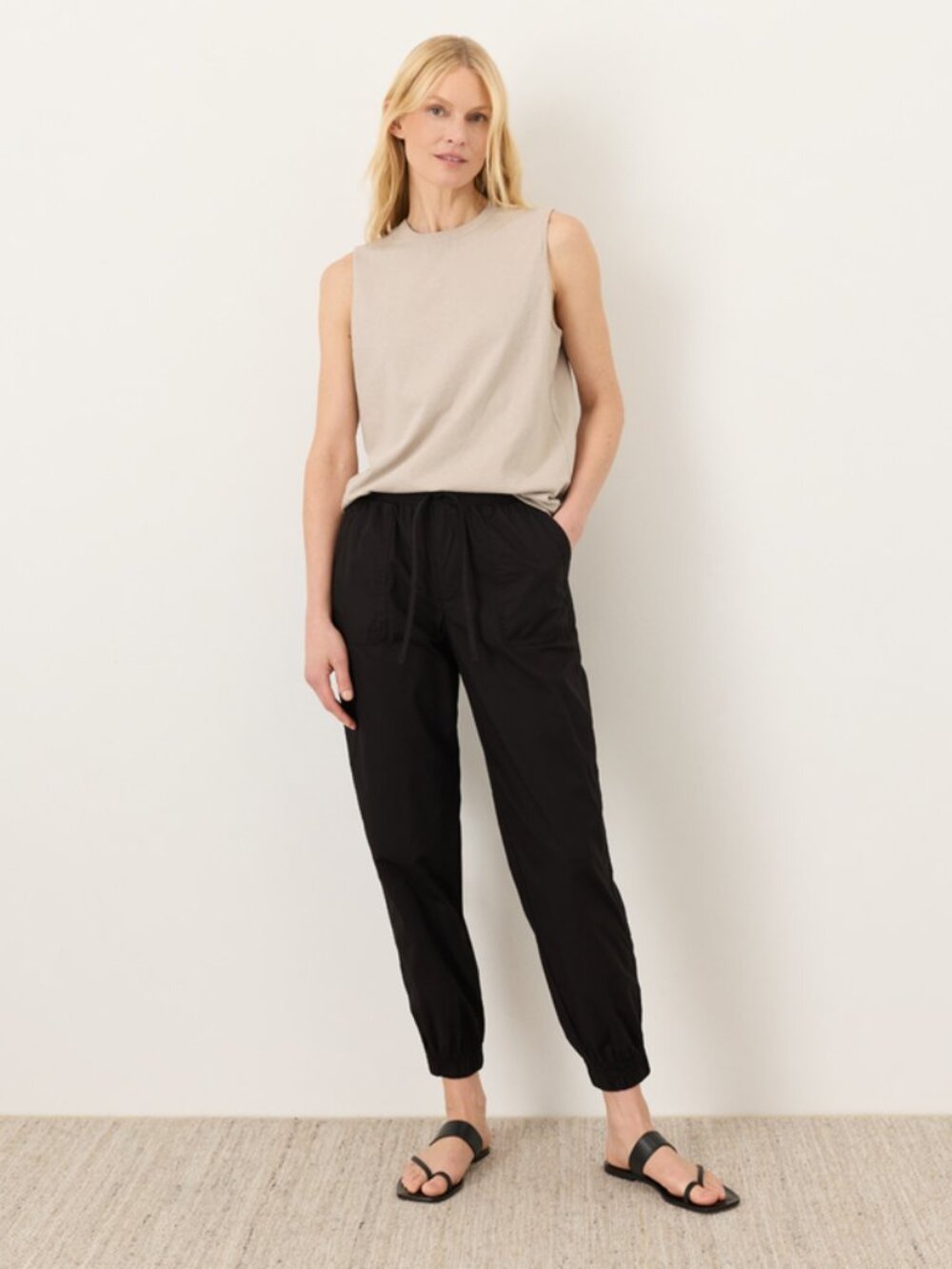 NWT Pact Women's Stretch Poplin Jogger